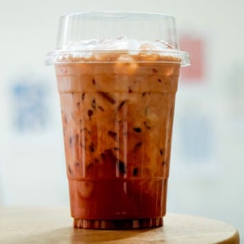 Thai Tea (20 oz).